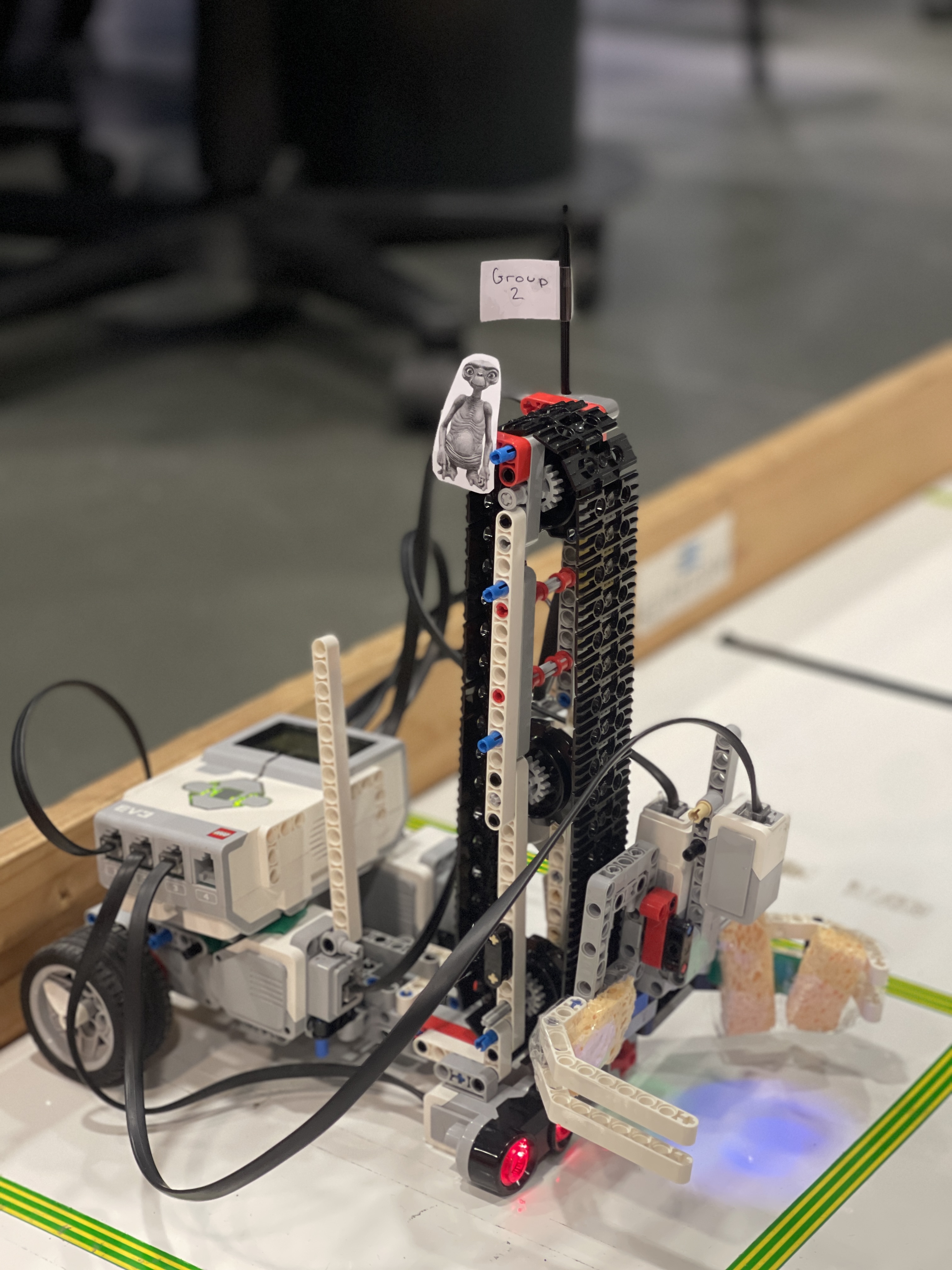 E.T. Robot Side View